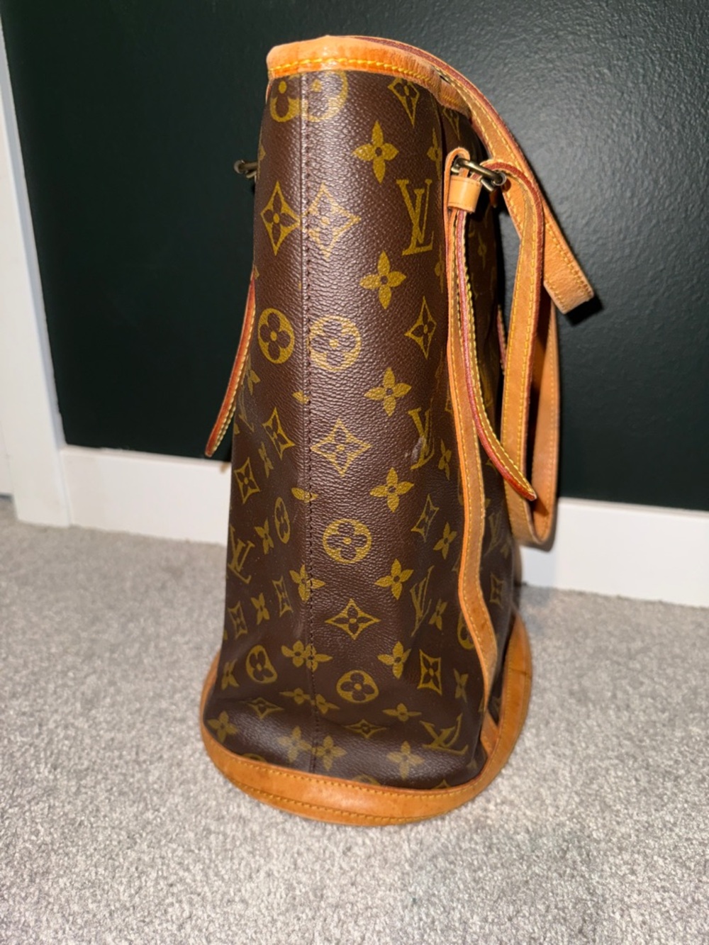 Louis Vuitton Monogram Bucket Tote in Brown and Tan Leather Trim - Picture 3 of 15